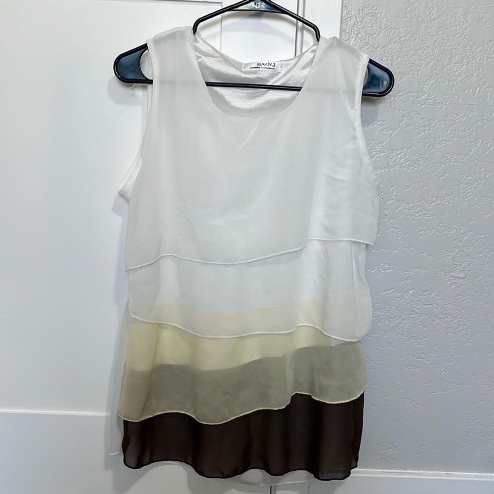 Tri-color Tank